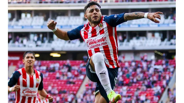 Peláez habló de Alexis Vega y su renovación con Chivas.