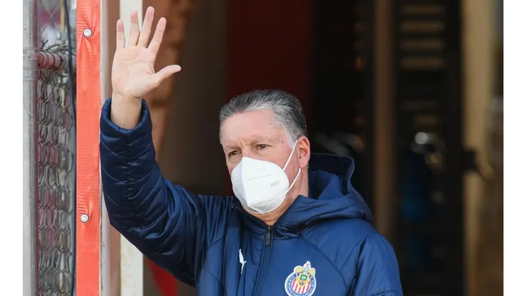 Pelaez cerca de un nuevo fracaso en Chivas.