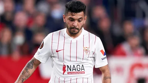 Tecatito Corona y un difícil duelo ante la Real Sociedad.