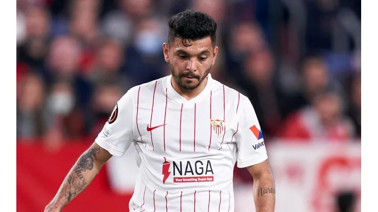 Tecatito Corona y un difícil duelo ante la Real Sociedad.