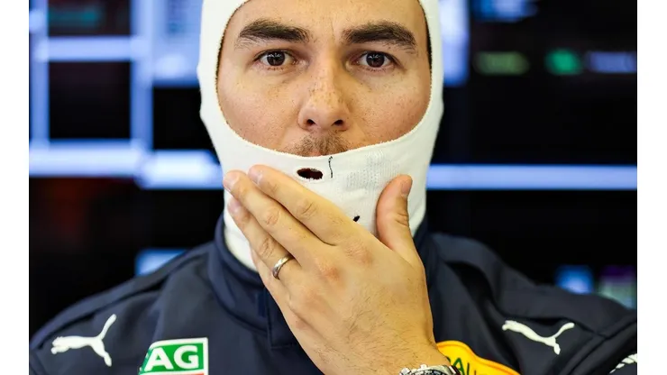 Insólito: Checo Pérez pide que dejen correr a los pilotos con coronavirus