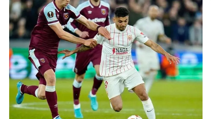 Tecatito Corona sigue sin marcar gol como jugador del Sevilla.
