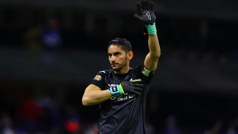 Corona se lesionó en el calentamiento.