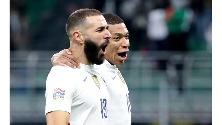 Karim Benzema y Kylian Mbappé con la selección francesa.