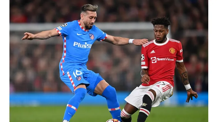 Houston, tenemos un problema: Así quedaron las piernas de Héctor Herrera tras la golpiza que le dio Manchester United