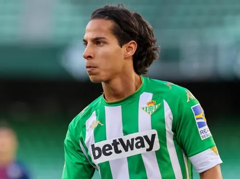 Diego Lainez está triste y molesto en Betis