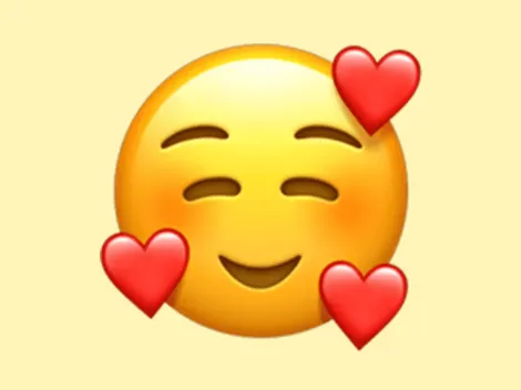 Redes sociales: Que significa el emoji de carita con corazones