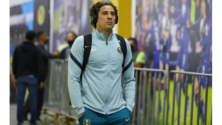 Guillermo Ochoa reveló que estuvo en riesgo en una visita a Querétaro.