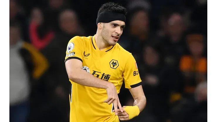 Raúl Jiménez recuperó la titularidad e hizo las paces con el gol