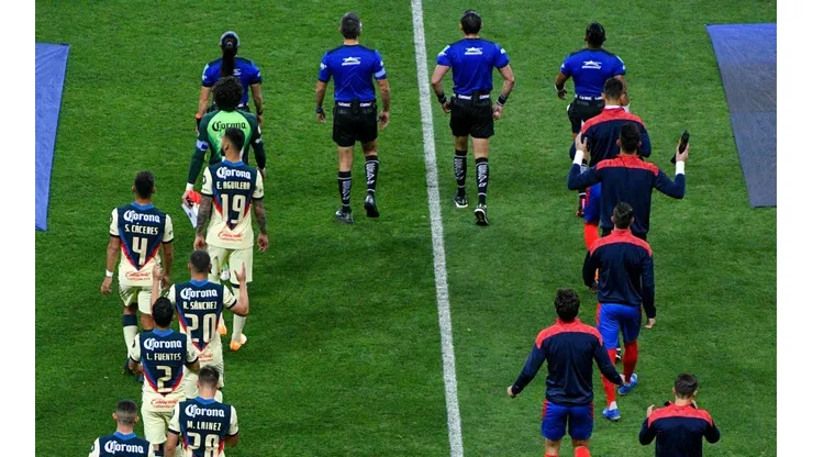 América podría sufrir para el partido ante Chivas, la baja de uno de sus jugadores habitualmente titulares.