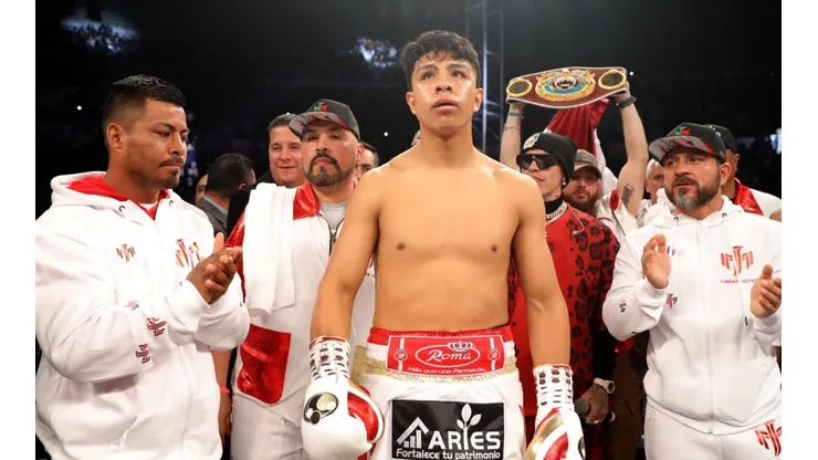Jaime Munguia evalúa una oferta para enfrentar a un campeón mundial