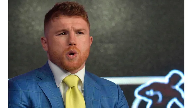 Canelo es muy amigo de ambos cantantes