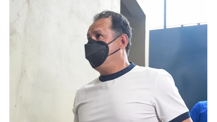 Juan Reynoso desafía a las autoridades del futbol mexicano.