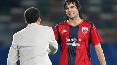 Solari junto a Cruz en Atlante