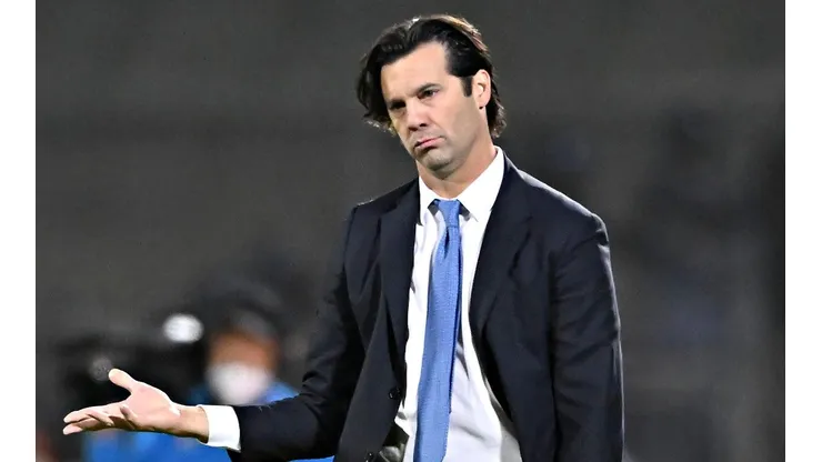 Santiago Solari en el empate con Pumas UNAM