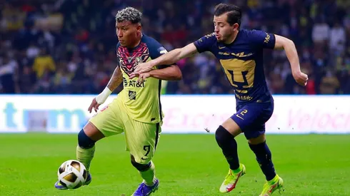 Roger Martínez contra Alan Mozo en la liguilla del torneo Apertura 2021.