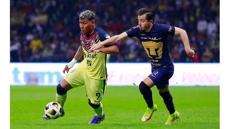 Roger Martínez contra Alan Mozo en la liguilla del torneo Apertura 2021.