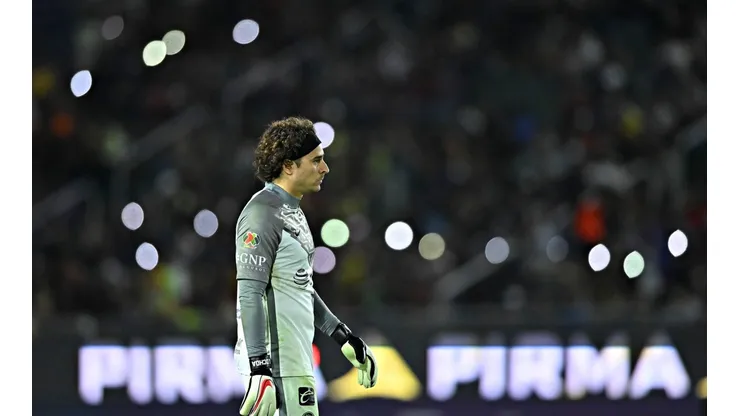 Guillermo Ochoa ha sido muy cuestionado por la cantidad de goles recibidos.