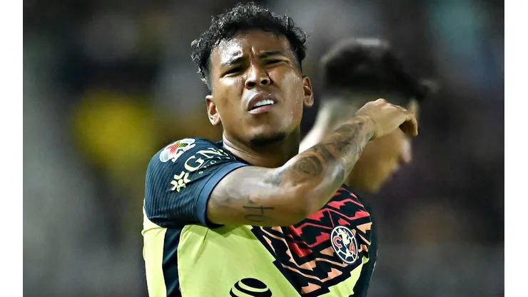 Roger Martínez sólo le ha marcado un gol a Pumas.