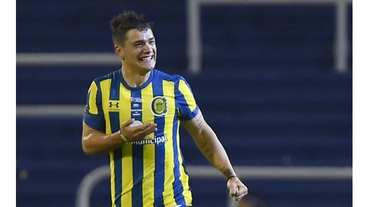 Luca Martínez Dupuy marca un nuevo gol en Rosario Central.
