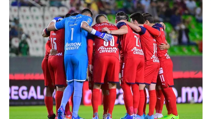 Chivas se replant