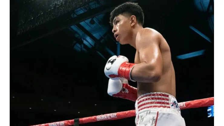 Munguia regresó con un gran KO.