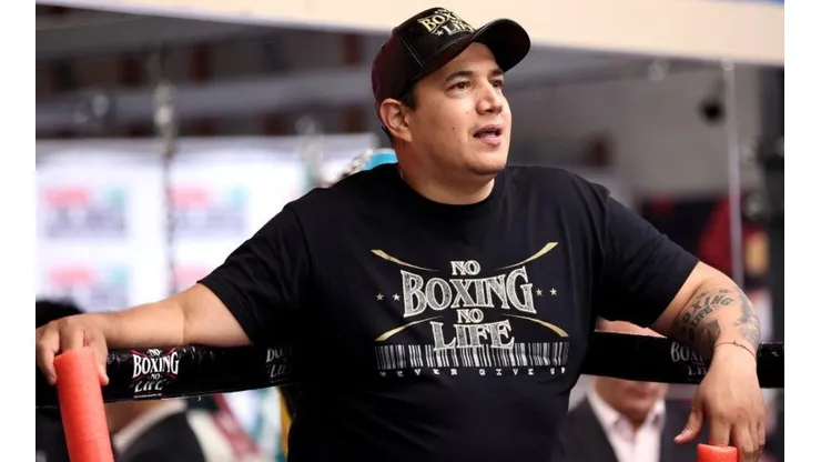 El promotor de Benavídez apuntó contra Eddy Reynoso.