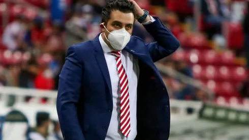 Leaño tiene dos bajas por lesión en Chivas.