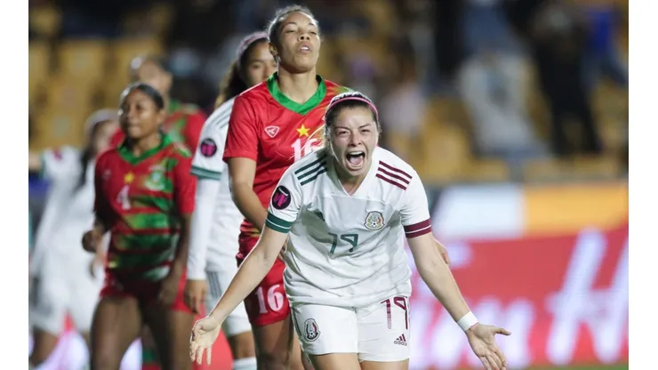 Katty Martínez fue figura de México con dos goles; salió al minuto 55.