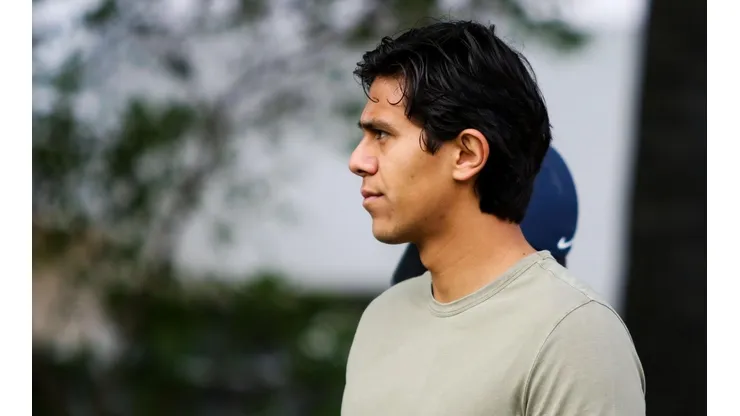 José Juan Macías en espera de su reaparición con las Chivas del Guadalajara.