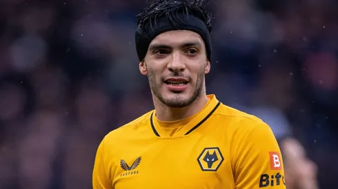 Raúl, muy presionado por marcar con Wolves