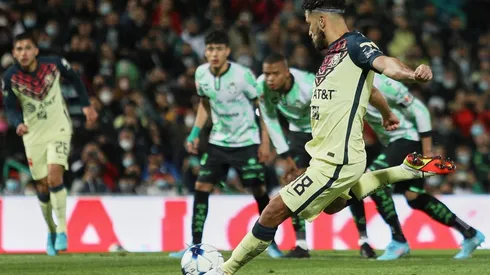 Con este penalti Bruno Valdez le dio el triunfo de 3-2 al América sobre el Santos.