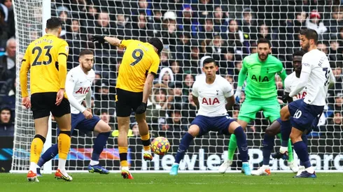 Video: golazo de volea de Raúl en victoria ante Spurs