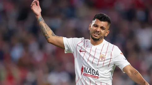 DT de Sevilla no pidió por el fichaje de Tecatito Corona