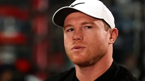 Eddie Hearn dijo en qué pelea amaría ver a Canelo este año