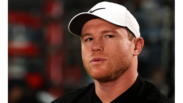 Eddie Hearn dijo en qué pelea amaría ver a Canelo este año