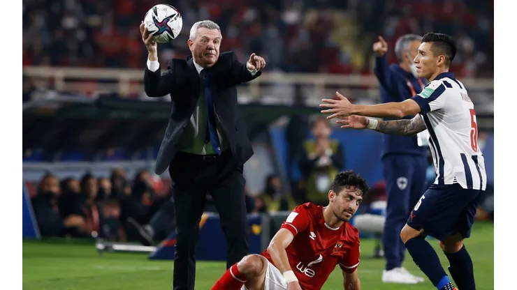 Javier Aguirre y Matías Kranevitter contra Al-Ahly.