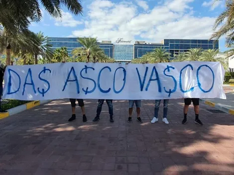 Afición Rayada deja agresiva manta y cabezas de directivos como amenaza