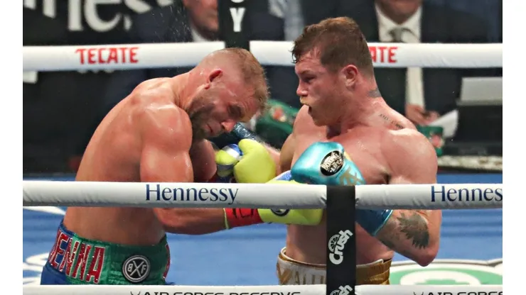 Canelo Álvarez casi lo retira, pero Billy Joe Saunders está listo para volver