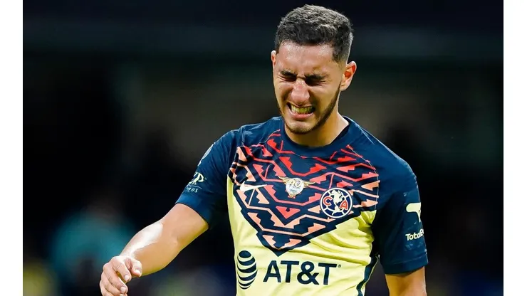 Cáceres debió salir a los 30 minutos