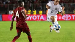 Fidel Escobar contra Carlos Rodríguez en el estadio Rommel Fernández.