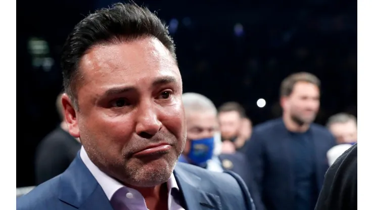 Oscar De La Hoya le apunta a la fortuna de una revancha con Floyd Mayweather