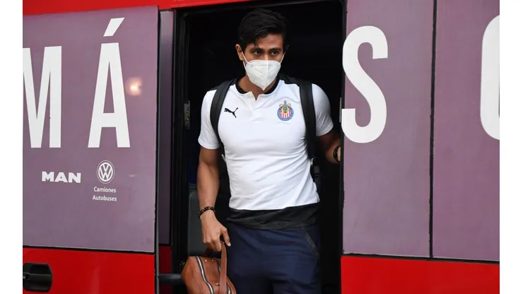 Macías en Chivas durante el Guard1anes 2021