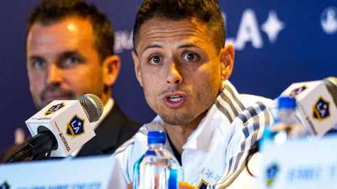 Chicharito se cansa de las críticas