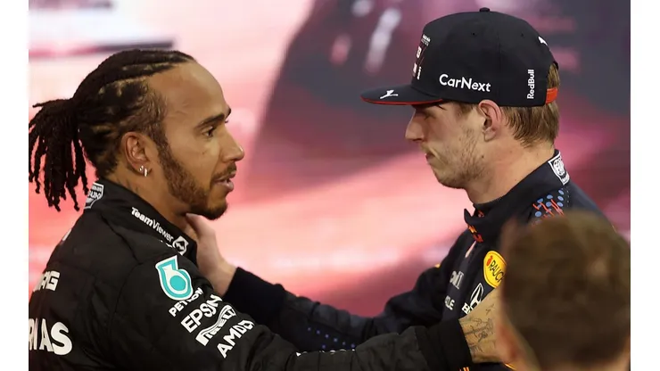 Hamilton y Verstappen en el podio de Abu Dabi