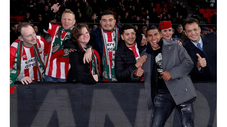 Carlos Salcido sigue siendo muy apreciado en el PSV.