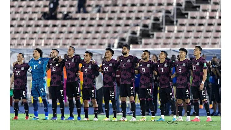 La alineación titular de México contra Jamaica en el estadio Nacional de Kingston.