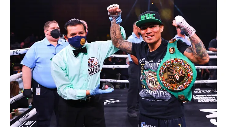 ¡Sorpresa! Hay un nuevo campeón mundial de peso pluma