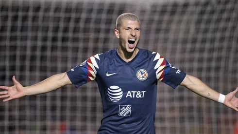 Guido Rodríguez festejando uno de los 12 goles que anotó con América.