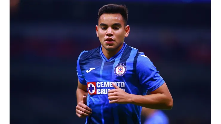 Carlos Rodríguez debutó en la Liga MX el 20 de octubre de 2018.
